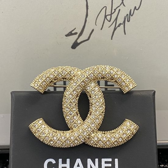 Chanel Luxury Texture Brooch for All Occasions