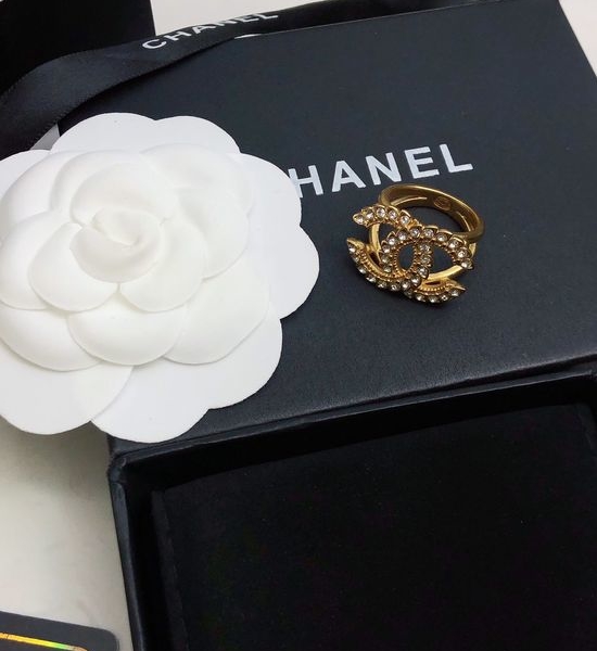 Chanel Classic Elegant Ring