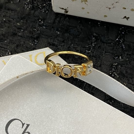 Christian Dior CD Classic Delicate Exquisite Ring