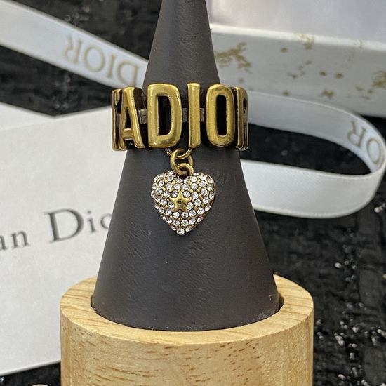Christian Dior CD Classic Delicate Exquisite Ring