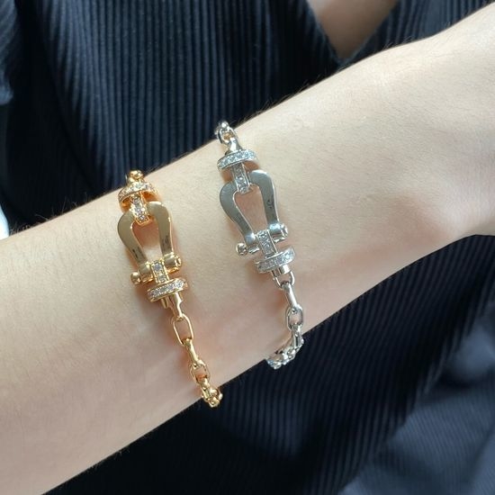 Hermes Horseshoe Buckle Chain Bracelet