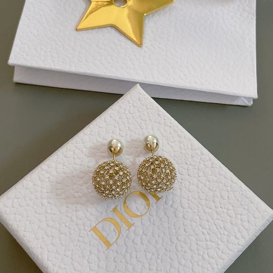 Christian Dior CD Luxury Hollow Diamond Stud Earrings