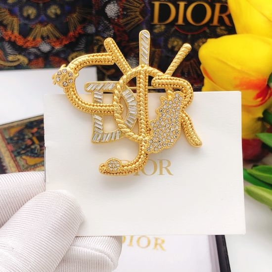 Christian Dior CD Vintage Textured Letter Brooch