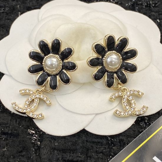 Chanel Chic Black Flower Double C Earrings