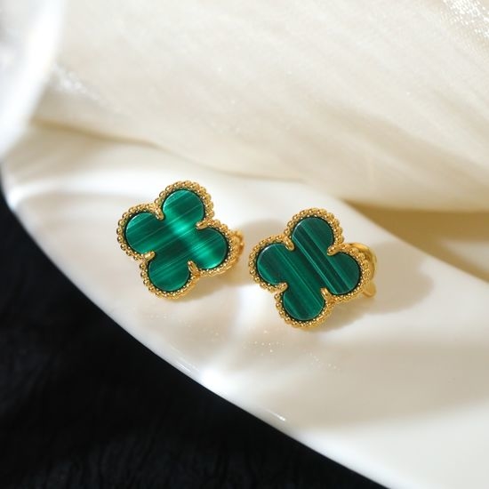 Van Cleef & Arpels VCA Four-Leaf Clover Medium Malachite Stud Earrings