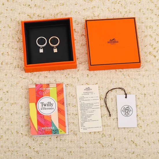 Hermes Classic Lock Shaped Fashion Ring