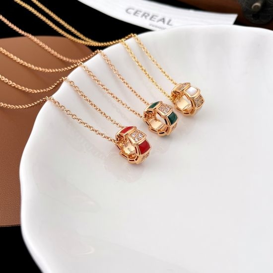 Bottega Veneta BV Diamond Inlaid Snake Bone Necklace