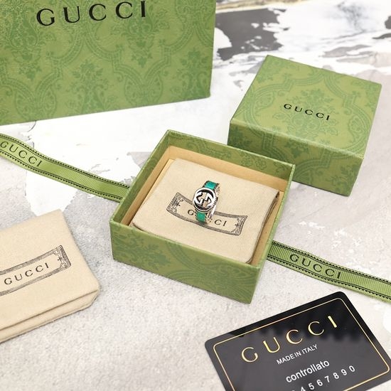 Gucci Interlocking Narrow Band Ring