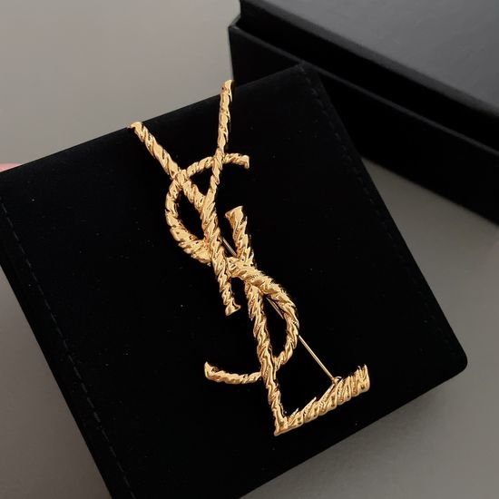 Yves Saint Laurent YSL Twisted Pattern Versatile Classic Brooch