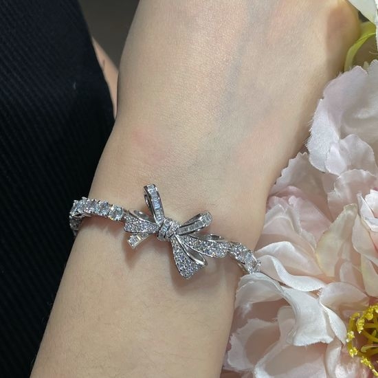 Graff Shining Butterfly Bracelet Fine Jewelry