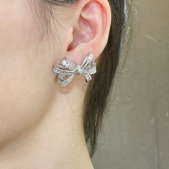 Graff Elegant Sparkling Butterfly Stud Earrings
