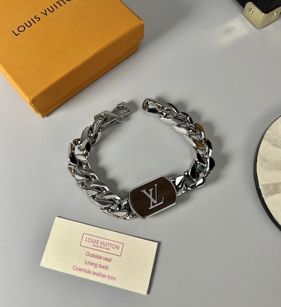 Louis Vuitton LV Thick Cuban Chain Bracelet with Engraved Logo