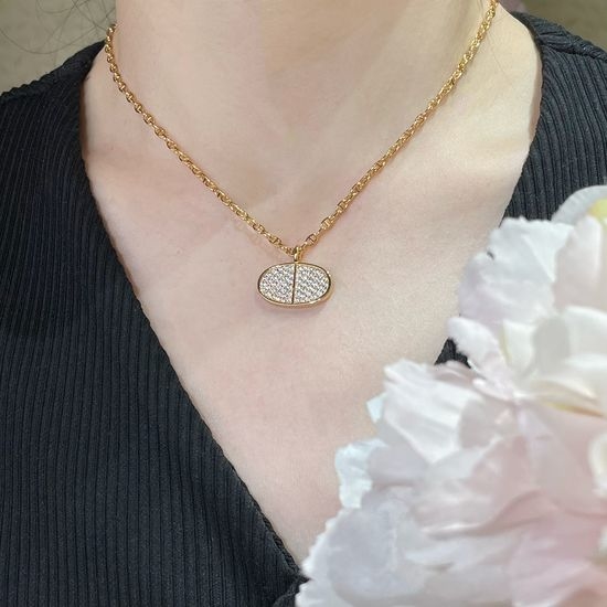 Hermes Round Disc Pig Nose Pendant Necklace