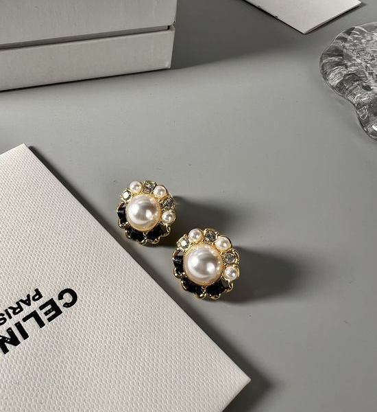Celine Leather Pearl Stud Earrings Exquisite Textured Versatile Jewelry