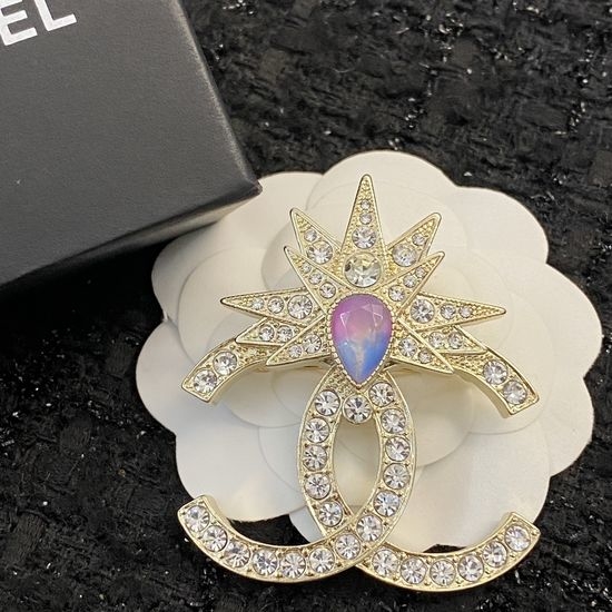 Chanel Colored Gem Crystal Brooch Classic Style