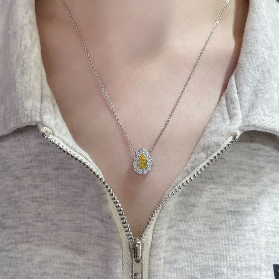 Graff Yellow Zircon Teardrop Necklace Sparkling