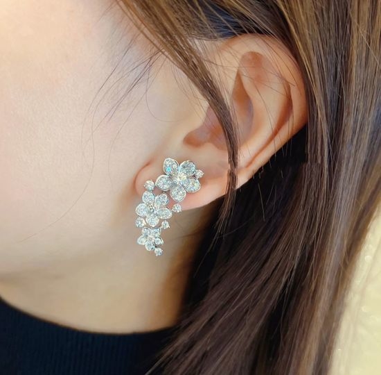 Graff Luxury Floral Shape Clip Earrings