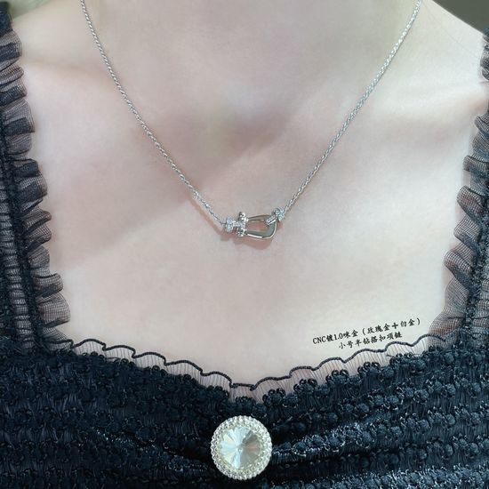 Fred Half Diamond Buckle Elegant Necklace
