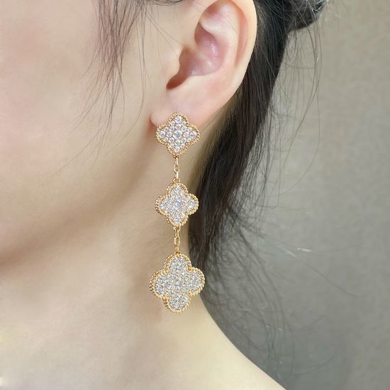 Van Cleef & Arpels VCA Full Rhinestone Clover Ear Clips Sparkling Durable
