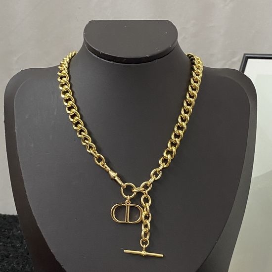 Christian Dior CD Delicate Exquisite Craftsmanship Necklace