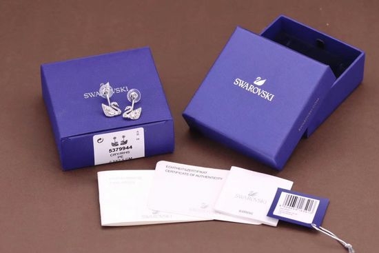 Swarovski Rhinestone Swan Detachable Elegant Stud Earrings