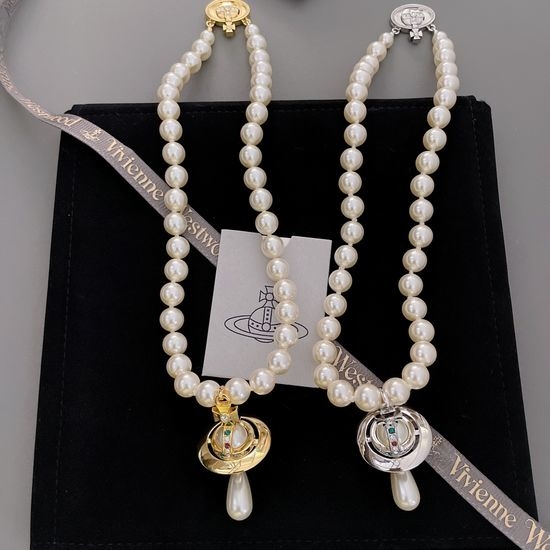 Vivienne Westhood Saturn Drop Pearl Necklace