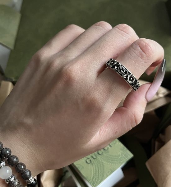 Gucci Vintage Flower Pattern Ring Retro Style