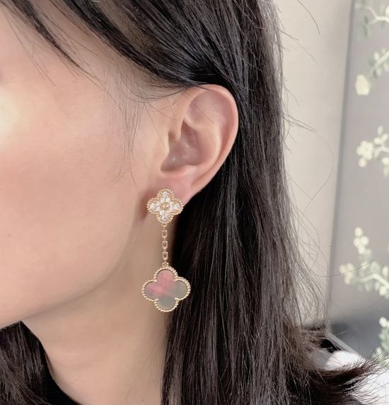 Van Cleef & Arpels VCA Exquisite Two-Flower Clover Clip-On Earrings