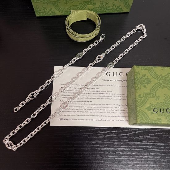 Gucci Silver Tone Necklace And Bracelet Set