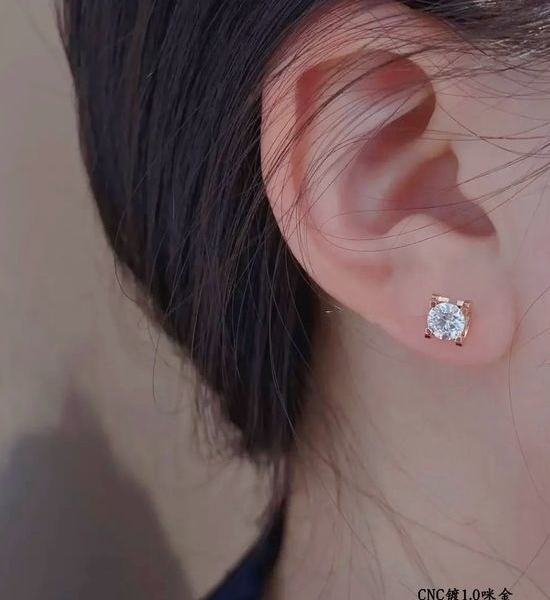 Cartier One Carat Horn-shaped Stud Earrings
