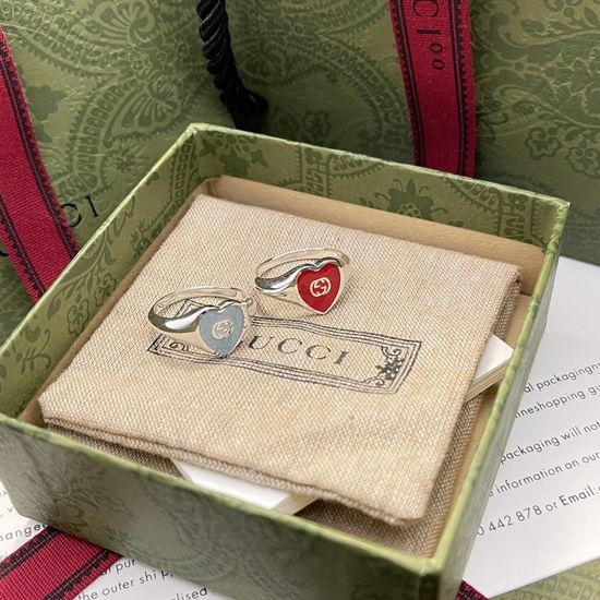 Gucci Enamel Heart Ring