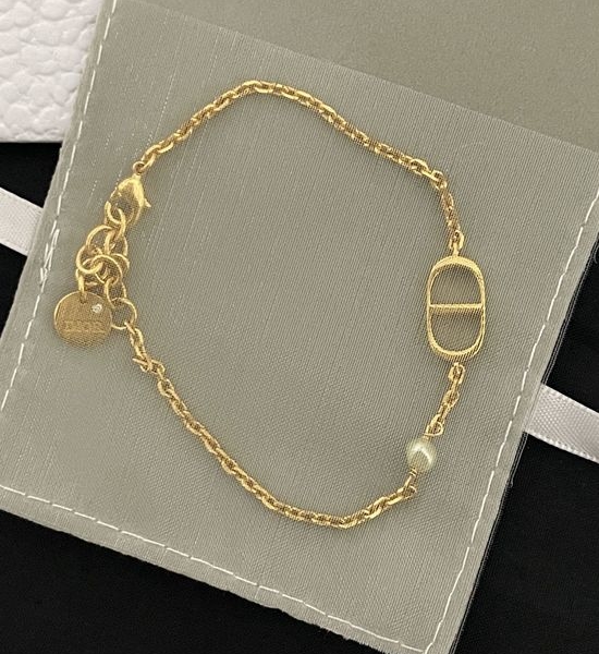 Chanel Irregular Pearl Choker Bracelet