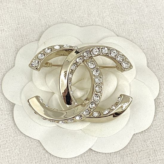 Chanel Twisted Rhinestone Decor Brooch