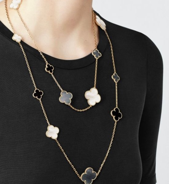 Van Cleef & Arpels VCA Natural Shell Clover Pendant Necklace
