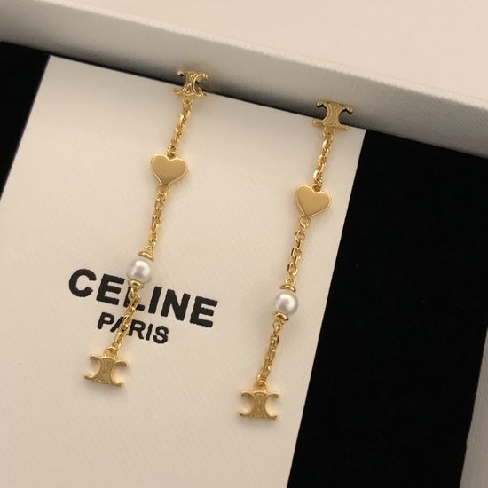 Celine Minimalist Pearl Pendant Jewelry Set