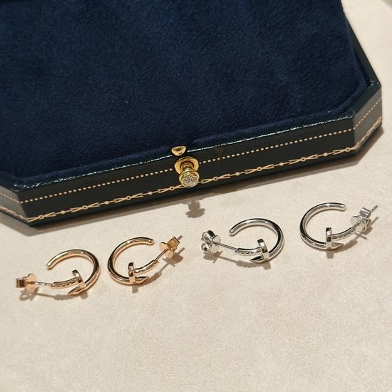 Cartier Mini Nail Shape Stud Earrings Classic Daily Jewelry