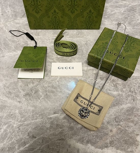 Gucci Vintage Lion Head 925 Silver Necklace