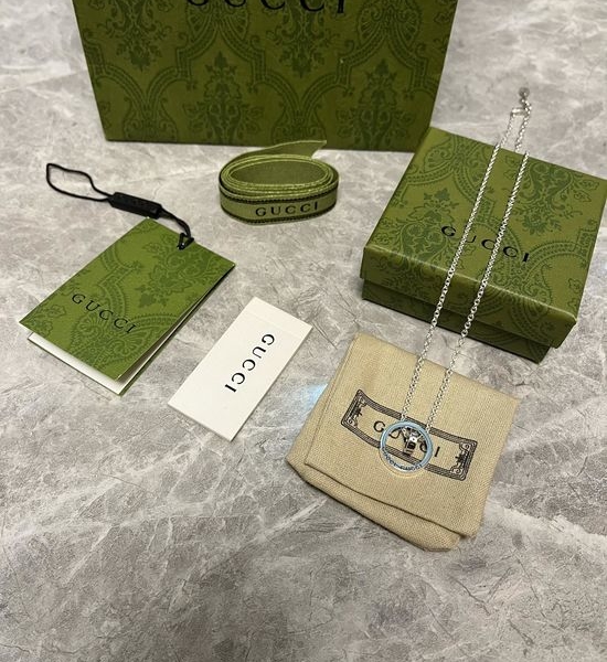 Gucci Interlocking Double Ring Silver Necklace