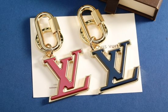 Louis Vuitton LV Minimalist Letter Design Keychain