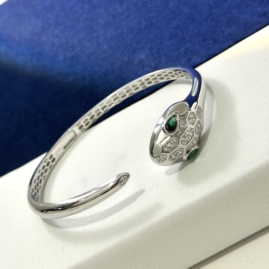 Bvlgari Emerald Eye Snake Shape Bangle