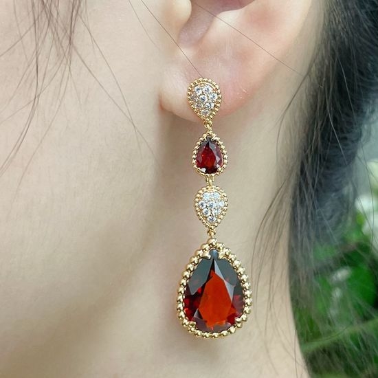 Boucheron Garnet Inlaid Classic Drop Earrings