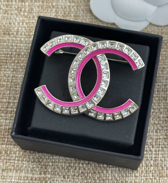 Chanel Pink Enamel Decorative Brooch