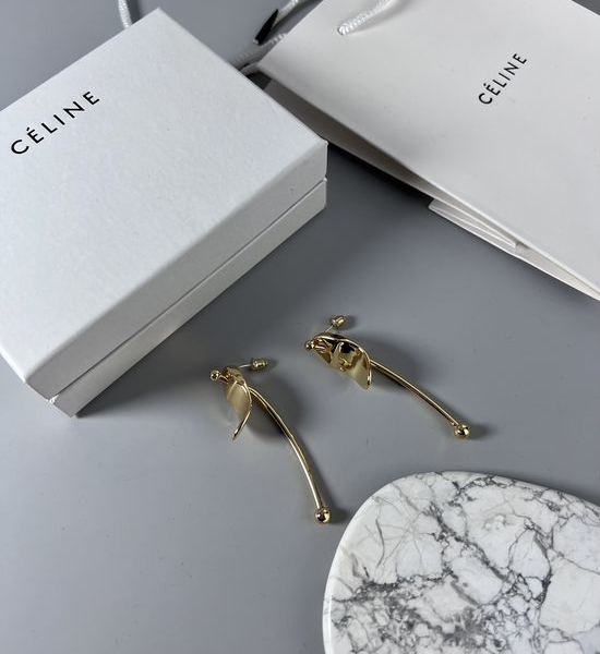 Celine Minimalist Classic Versatile Stud Earrings