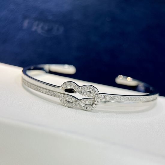 Fred Infinity Symbol Design Sterling Silver Bangle