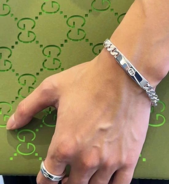 Gucci Interlocking Pattern Bangle Jewelry