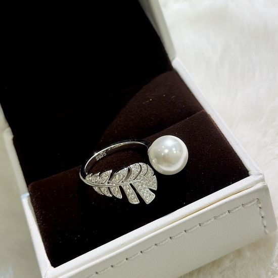 Chanel Feather Pearl Open Ring