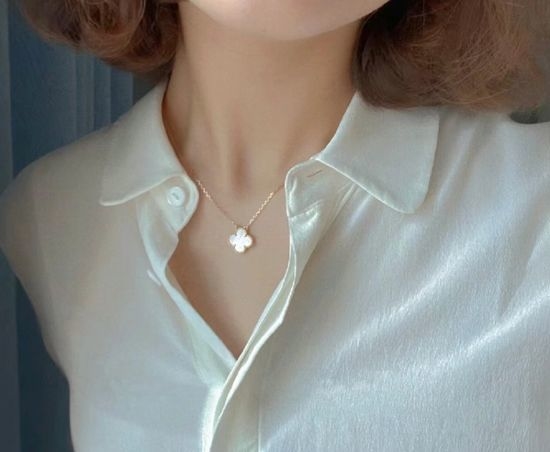 Van Cleef & Arpels VCA White Mother of Pearl Clover Pendant Necklace