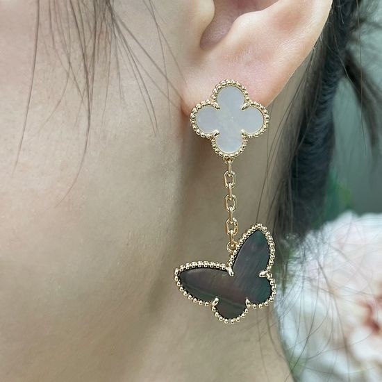 Van Cleef & Arpels VCA White Grey Clover Ear Clips