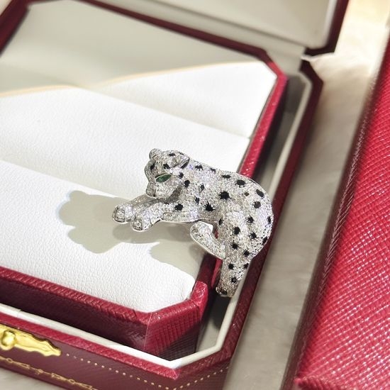 Cartier Luxury Full Diamond Leopard Ring
