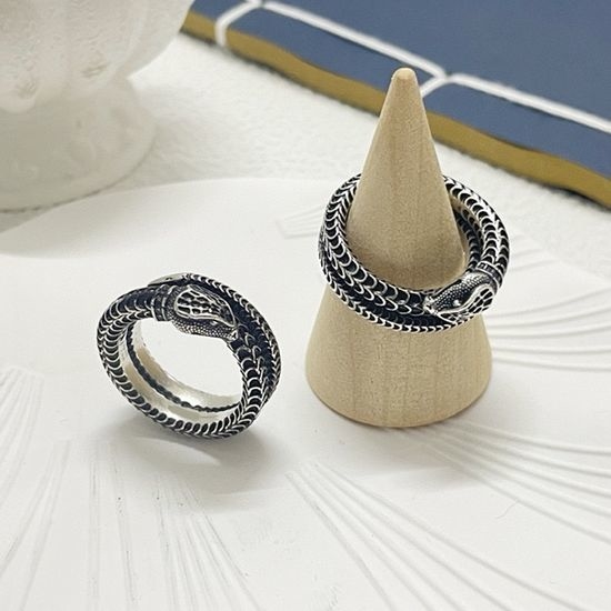 Gucci Vintage Snake Ring
